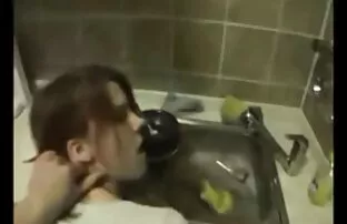 O video porno de coroas alemão Milf Maria Montana fica duro