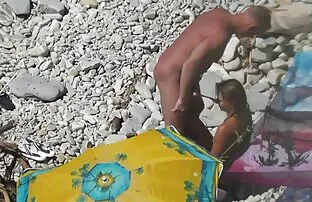 A cabra pornos com coroas brasileiras patinadora pôs-lhe uma pila no cu.