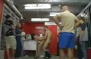 Doce amor entre Dama e vídeo pornô com mulheres maduras escrava com cinta
