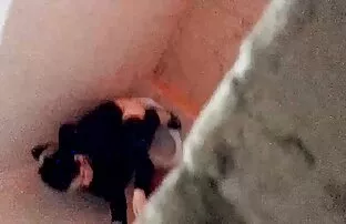 Uma miúda natural a masturbar-se em vibrador de biquíni! vídeo pornô só as coroas gostosas