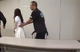 NERO4K, uma miúda gira conhece um tipo que tem uma pila enorme videos pornos gratis com coroas para ela.