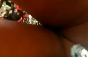 Três lésbicas peludas lambem-se e filme porno com coroas gordas lambem rabos