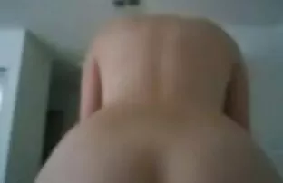 Solo a chupar o clítoris com vibrador vídeo pornô de 60 anos