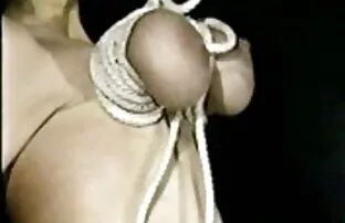 X-Sensual-a sua confiança faz vídeo pornô das coroas de 50 anos com que ela se venha