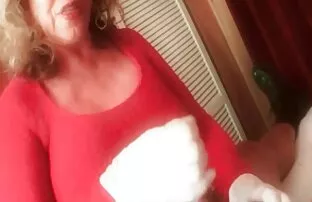 Dois grandes rabos redondos, enormes rabos em lindas raparigas sensuais a repreender e a virarem-se com vídeo pornô das coroas gostosas força.