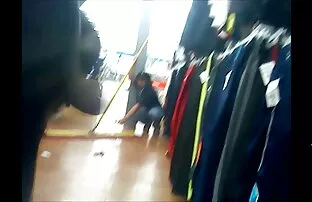 Sábado à vídeo pornô só as coroas noite, os pais divertem-se à canzana com a meia-irmã antes de virem.