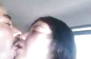 A jovem e bonita Christina ver vídeo pornô das coroas Soul desliza a sua doce rata para cima e para baixo uma pila dura