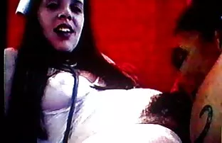 Enteado preto, a mãe peida-se da Rata com uma pila grande e ver filmes de sexo com velhas preta a abanar o rabo.